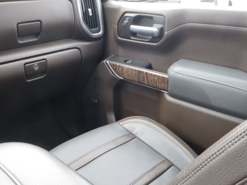 Used 2021 GMC Sierra 1500 Denali w/ Driver Alert Package II AWD/4WD image 11