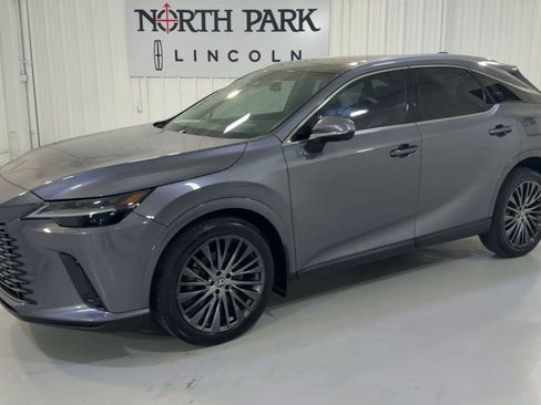 Used 2023 Lexus RX 350 FWD w/ Accessory Package image 5