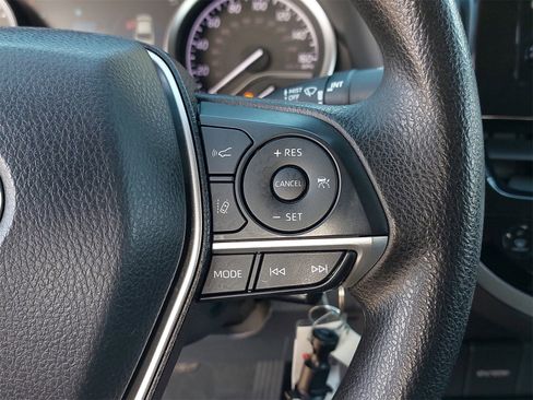 Used 2023 Toyota Camry LE image 17