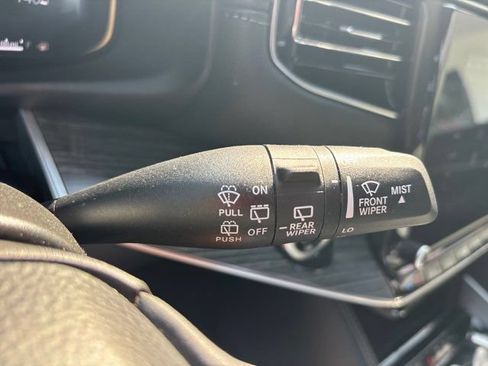 Used 2024 Jeep Wagoneer Series II w/ Flexible Seating Group RWD image 51