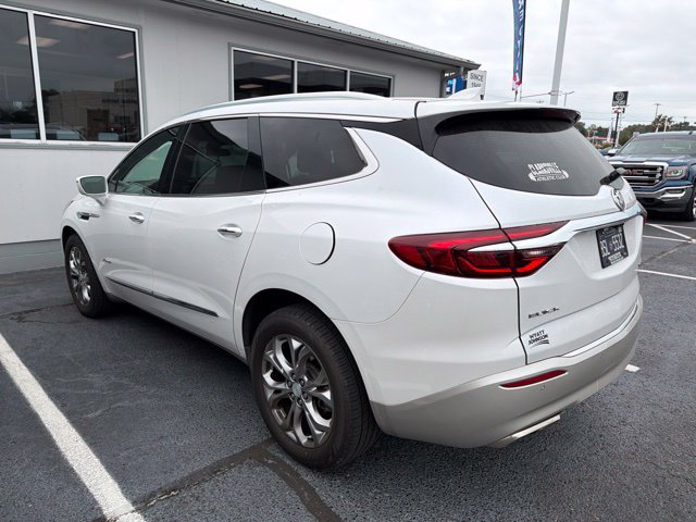 Used 2018 Buick Enclave Avenir w/ Avenir Technology Package AWD/4WD image 4