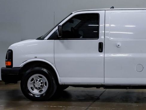 Used 2013 Chevrolet Express 2500 w/ Cold Climate Package image 16