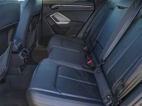 Certified 2025 Audi Q3 2.0T Premium Plus w/ Premium Plus Package image 27