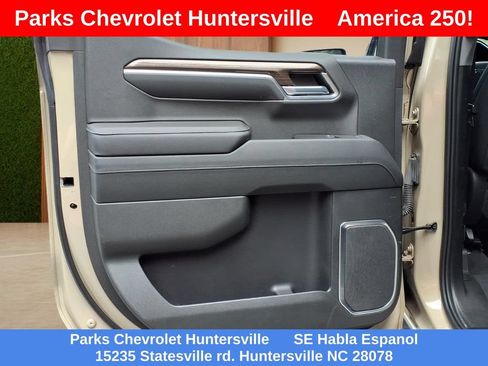 Certified 2022 Chevrolet Silverado 1500 LT Trail Boss w/ LT Trail Boss Premium Package AWD/4WD image 25