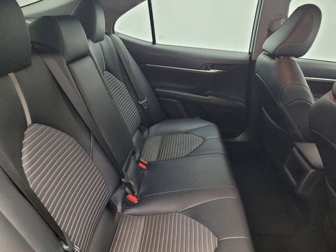 Used 2021 Toyota Camry SE FWD image 19
