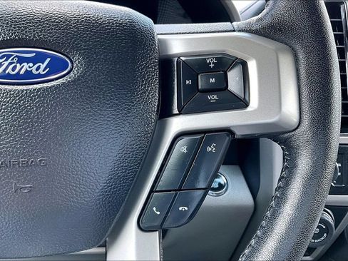 Used 2020 Ford F150 Lariat w/ Equipment Group 502A Luxury AWD/4WD image 13
