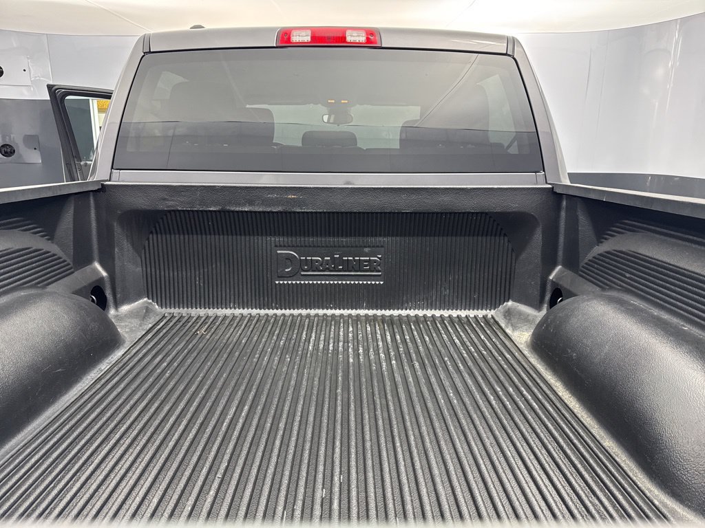 Used 2023 RAM 1500 Classic SLT w/ Protection Group AWD/4WD image 38