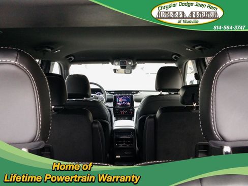 New 2025 Jeep Grand Cherokee L Laredo image 7