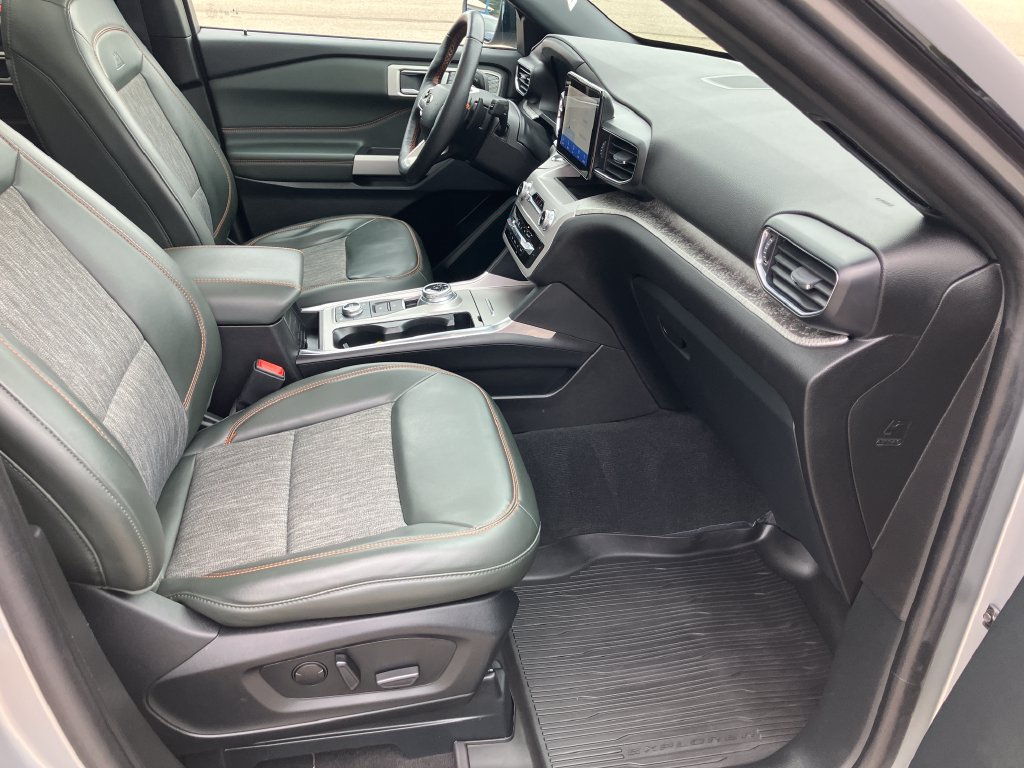 Used 2023 Ford Explorer Timberline w/ Timberline Technology Package AWD/4WD image 17