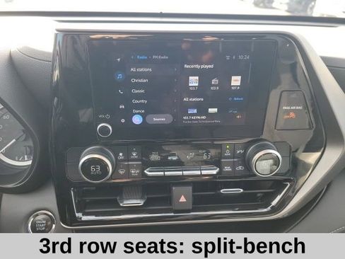 Used 2023 Toyota Highlander L image 9