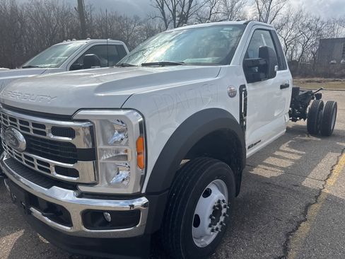 New 2023 Ford F450 XLT w/ XLT Value Package image 3