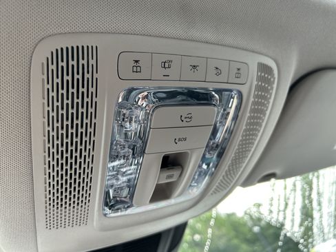 Certified 2024 Mercedes-Benz GLS 580 4MATIC image 39
