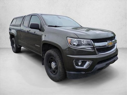 Used 2018 Chevrolet Colorado W/T AWD/4WD image 3