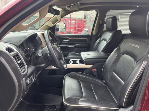 Used 2019 RAM 1500 Laramie image 12