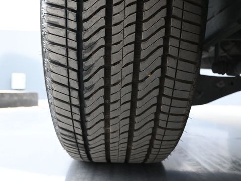 Used 2023 Chevrolet Tahoe RST w/ Sport Performance Package image 19