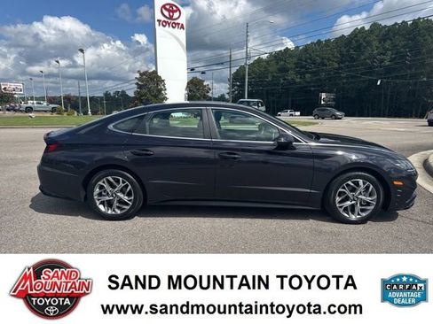 Used 2023 Hyundai Sonata SEL image 2
