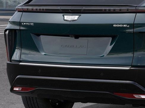 New 2026 Cadillac Lyriq Premium Luxury AWD/4WD image 14