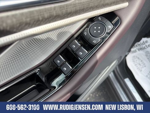 Used 2026 Ford Explorer Platinum w/ LUX Leather Package AWD/4WD image 11