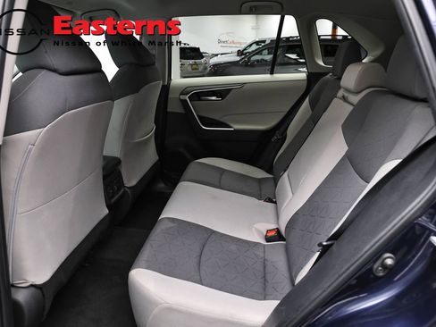 Used 2024 Toyota RAV4 XLE FWD image 20
