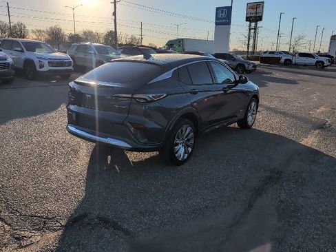 Used 2024 Buick Envista Avenir image 17
