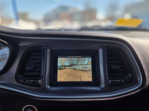 Used 2022 Dodge Challenger GT image 17