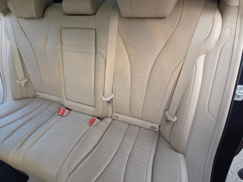 Used 2015 Mercedes-Benz S 550 4MATIC Sedan image 42