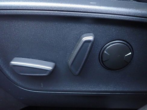 Certified 2024 Ford Escape Platinum w/ Premium Technology Package image 23