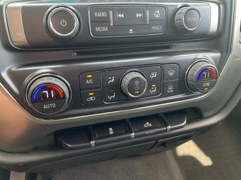 Used 2018 Chevrolet Silverado 1500 LT w/ Texas Edition image 25