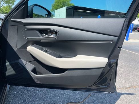 Certified 2025 Honda Accord LX image 28