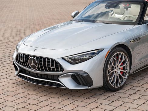 Used 2022 Mercedes-Benz SL 55 AMG 4MATIC image 9