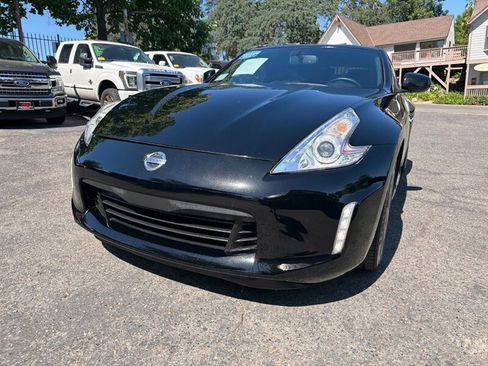 Used 2013 Nissan 370Z Touring w/ Sport Pkg RWD image 3