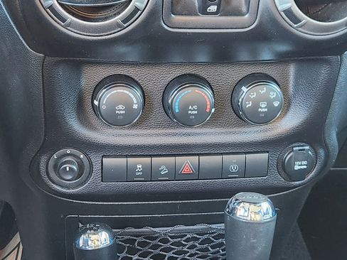 Used 2017 Jeep Wrangler Unlimited Sport image 34