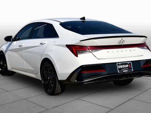 Used 2026 Hyundai Elantra SEL Sport Premium w/ Cargo Package FWD image 11