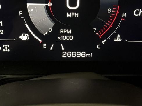 Used 2025 GMC Yukon Denali AWD/4WD image 13