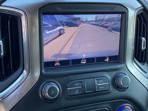 Used 2022 Chevrolet Silverado 1500 LTZ w/ LTZ Premium Package image 17