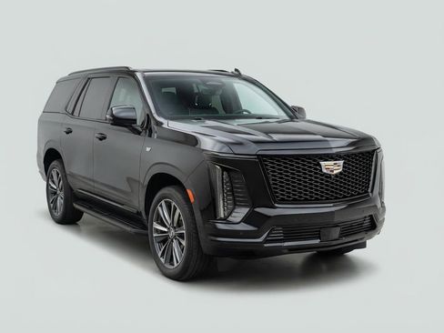 Used 2025 Cadillac Escalade Sport AWD/4WD image 13
