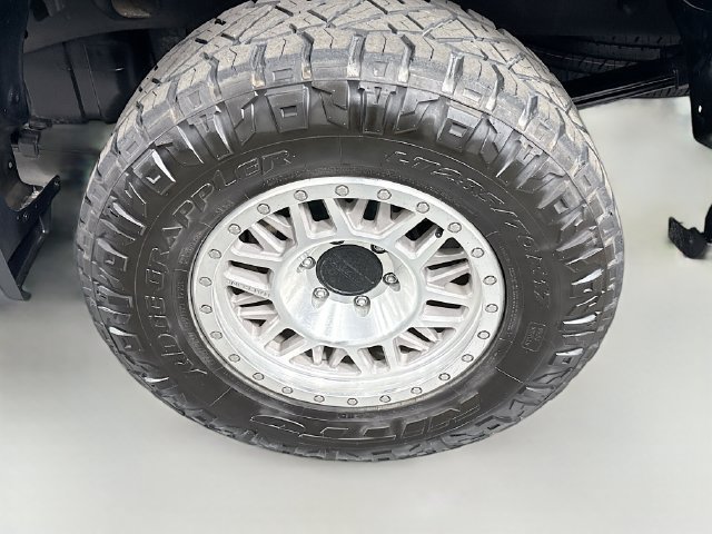 Used 2021 Chevrolet Silverado 1500 LT AWD/4WD image 34
