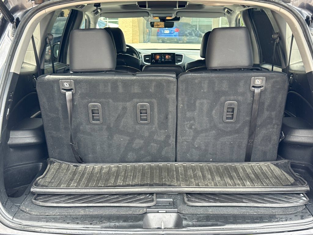 Used 2020 Honda Pilot Touring image 20