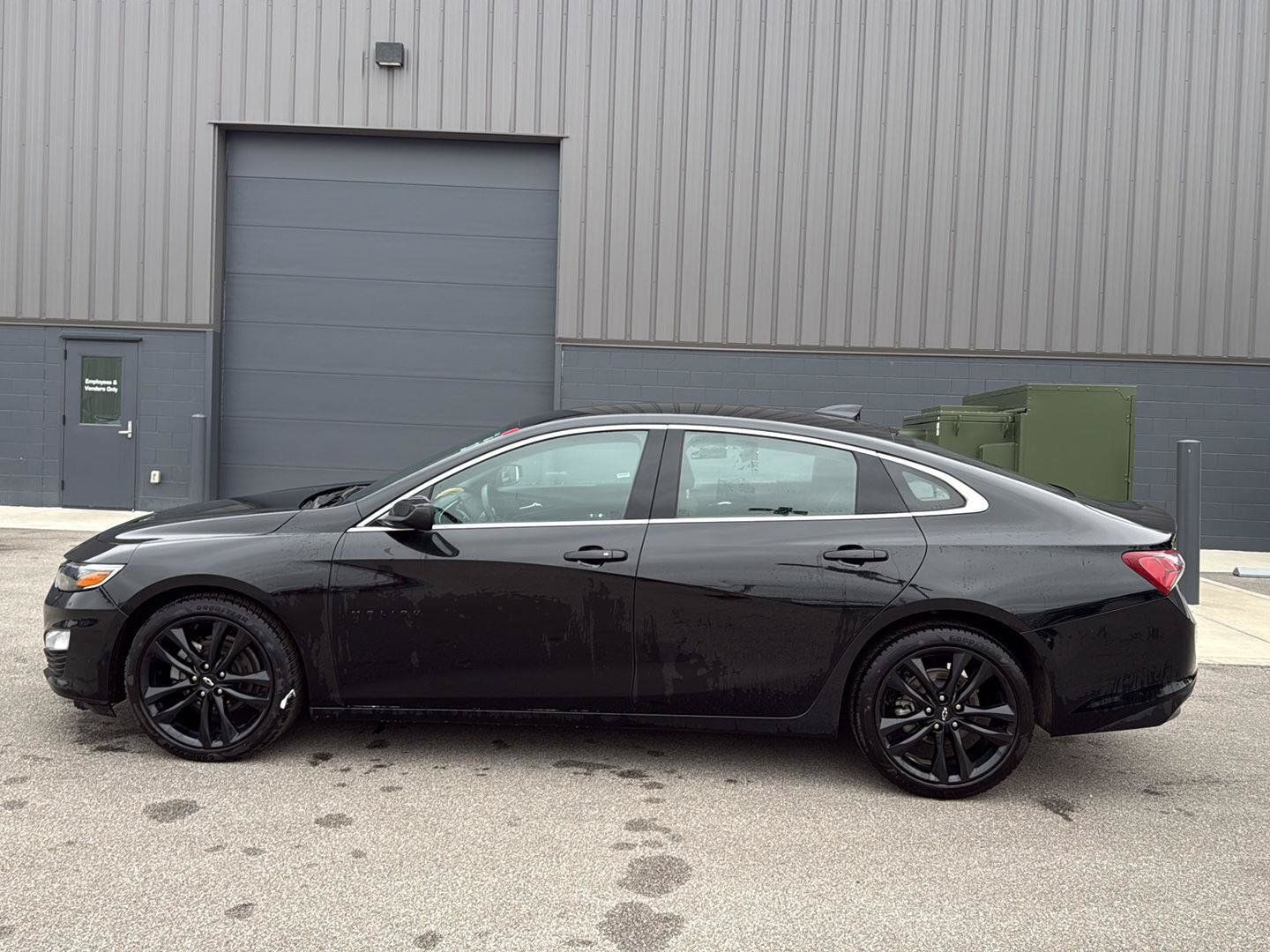 Used 2024 Chevrolet Malibu LT w/ Midnight Edition FWD image 6
