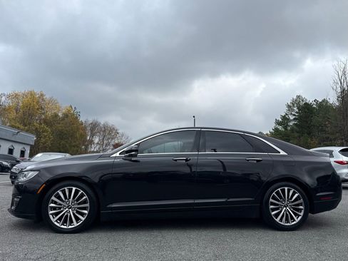 Used 2020 Lincoln MKZ Standard image 2