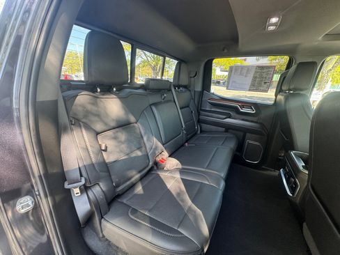 Used 2022 GMC Sierra 1500 Denali w/ Denali Carbonpro Edition AWD/4WD image 13