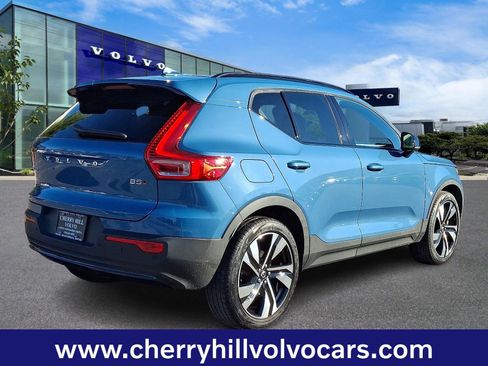 Certified 2023 Volvo XC40 B5 Plus w/ Driver Assist Package image 7