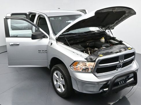 Used 2015 RAM 1500 Classic SLT AWD/4WD image 37