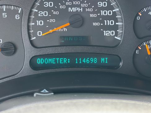 Used 2004 Chevrolet Silverado 1500 LS w/ Light Duty Power Package image 23