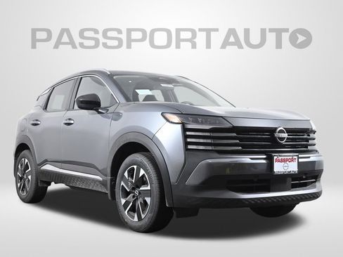 New 2026 Nissan Kicks SV w/ SV Premium Package image 3