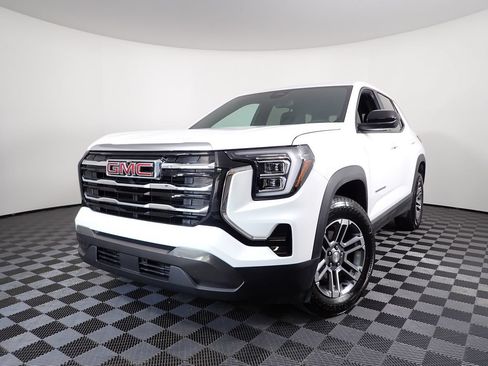 Used 2026 GMC Terrain Elevation w/ LPO, Floor Liner Package AWD/4WD image 2