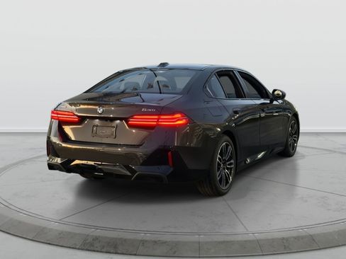 Used 2026 BMW 530i xDrive image 5