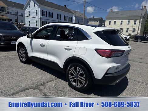 Used 2021 Ford Escape SEL w/ Technology Package AWD/4WD image 10