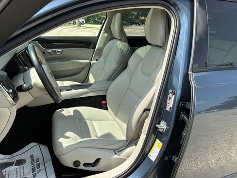 Used 2020 Volvo V90 T6 Cross Country w/ Protection Package AWD/4WD image 10