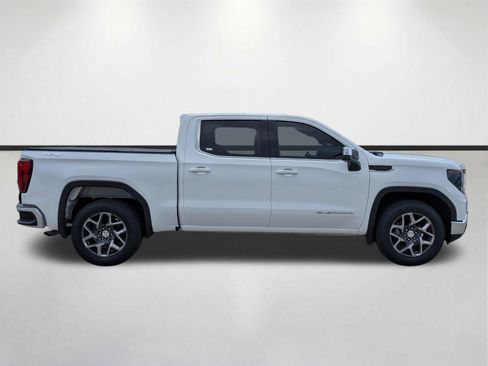 Used 2022 GMC Sierra 1500 SLE AWD/4WD image 3